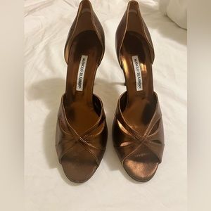 Monolo Blahnik copper heels. Size 41.5.